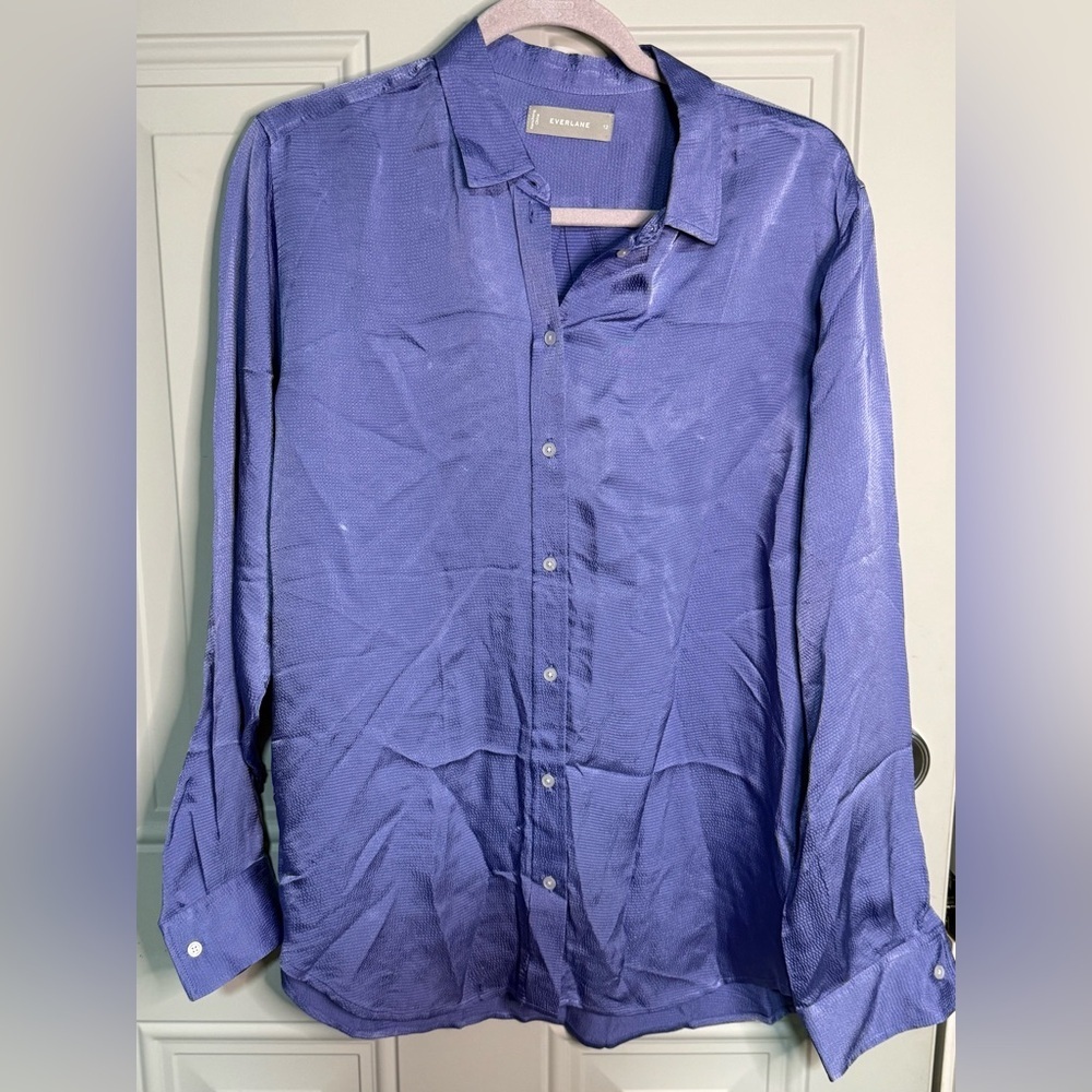 Everlane Casual Button Down in Deep Blue. Size 12